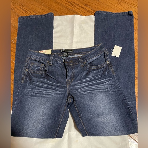 TOKYO Low Rise Boot Cut Jeans - Size 9 - NEW! - Picture 2 of 3